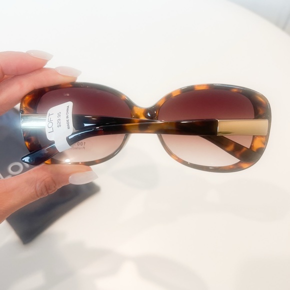 LOFT Brown Tortoise Sunglasses - Picture 4 of 6